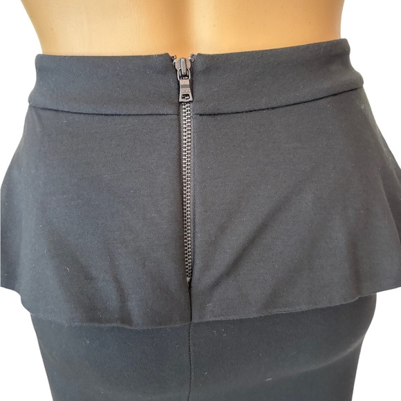 Alice + Olivia Black Stretch Peplum Skirt - Picture 4 of 5